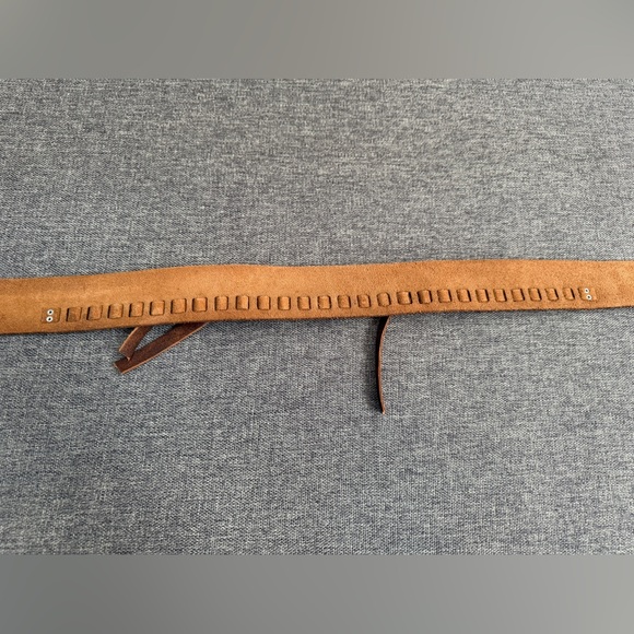 Cabi Brown Leather 1.5” Wide Belt Small Tassels Silver Buckle Woven Distressed - Picture 9 of 12